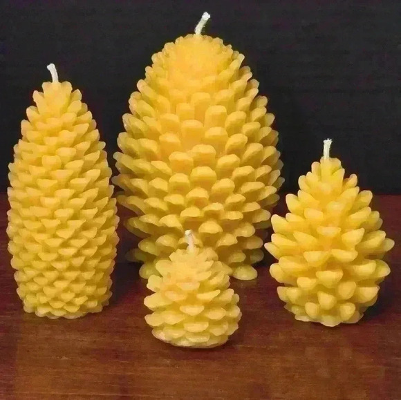 Blossom Hill Nursery Beeswax Candle - Large Pinecone - Handmade- Ontario, Canada - Picture 2 of 5